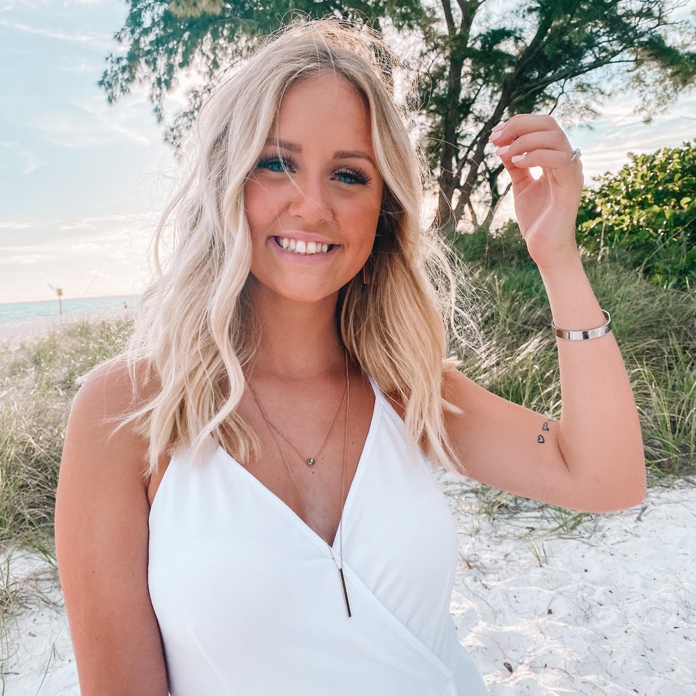 Meet your Posher, Olivia